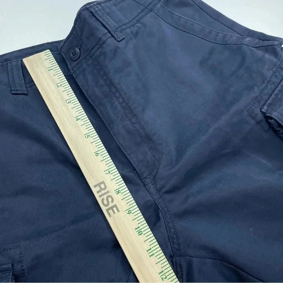 LL Bean Mens Size 34W navy blue cargo shorts 1917 - Picture 6 of 7